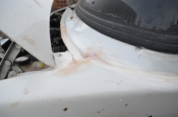 fiber-glass-in-gutter-seams