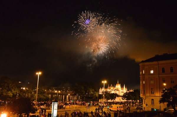 20/8/14 – We arrived back in the city. Loads of fireworks. Sat on wall with beer and bread. Was really nice