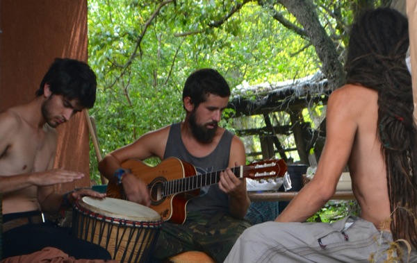 9/8/14 – No electricity, no speakers. Great things happen this way.