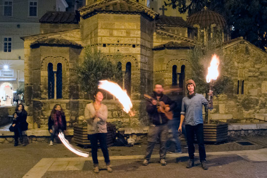athens-fire-juggling-busking