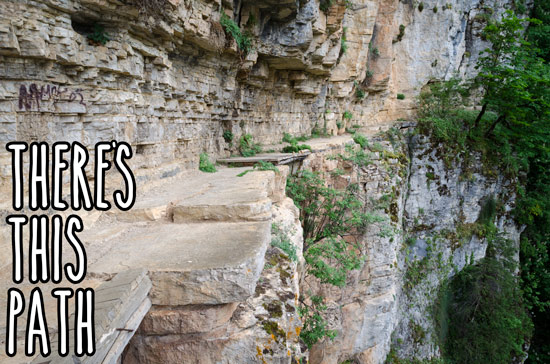 vikos-gorge-greece-narrow-path