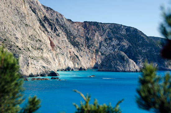 why-I-love-greece-coast