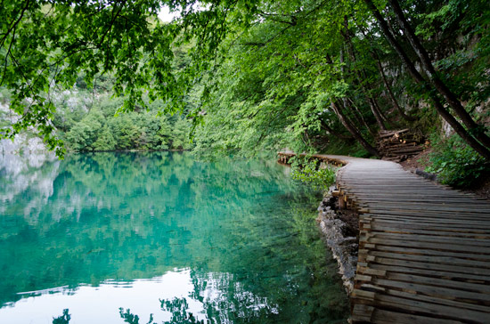 plitvicka-croatia-walk