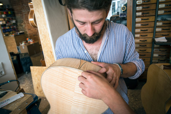 leipzig-guitar-making