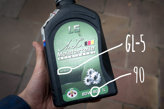 check-and-fill-rear-differential-oil-gl5-gear-oil