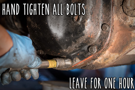 rear-differential-leak-repair-hand-tighten