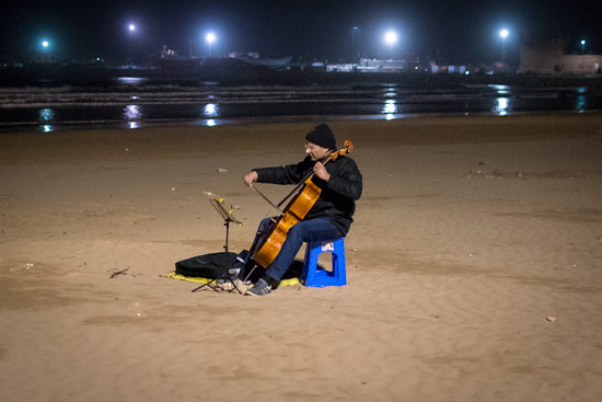 morocco-essaouira-campervan-cello-beach