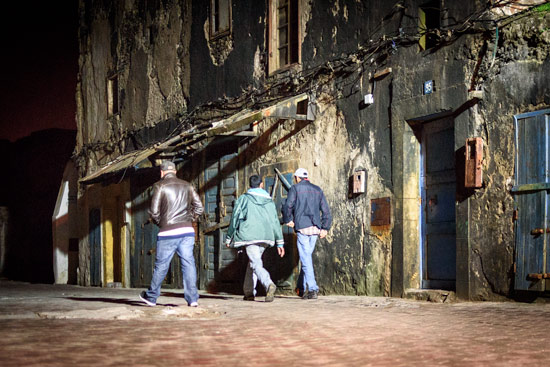 morocco-essaouira-campervan-dark-street