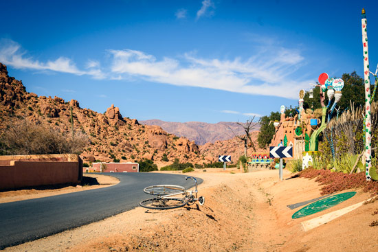 tafraoute-morocco-by-campervan-hippy-road-bike-ride