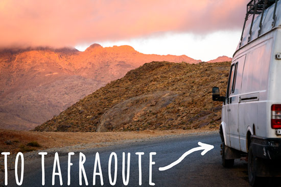 tafraoute-morocco-by-campervan-mountains-sunset