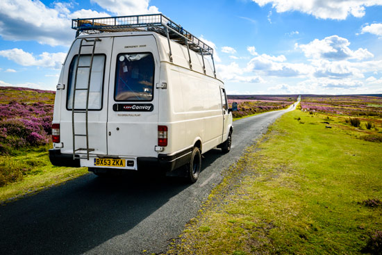 campervan-wildcamping-yorkshire-moors-long-straight-road